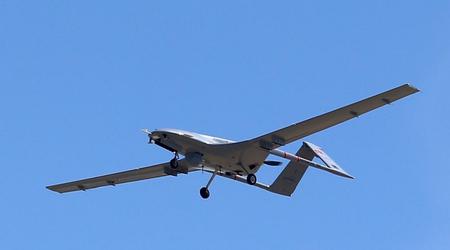 Un nuovo record degli UAV ucraini: attaccata una delle più grandi raffinerie di petrolio della Russia, situata a 1.500 km dal confine
