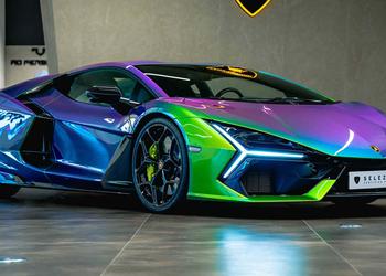 Lamborghini con un colore di fabbrica ...