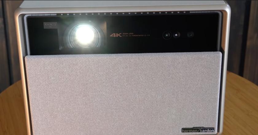 Proiettore XGIMI HORIZON Ultra 4k per home theater