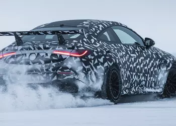 Mercedes-AMG testa la nuova automobile della ...
