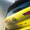 Teaser ravvicinato dell'Opel Astra