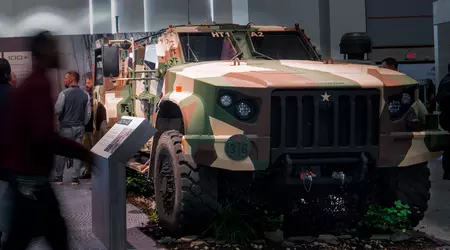 I russi non sono stati lasciati fuori: I veicoli blindati americani JLTV sono stati costruiti con difetti nella corazza per diversi anni.