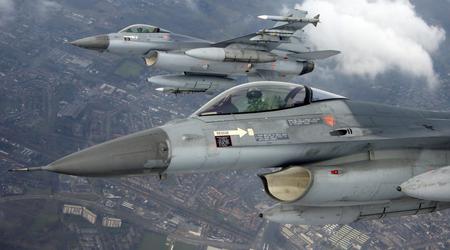 L'Ucraina ha ricevuto un nuovo lotto di caccia F-16, ma non si sa da chi.