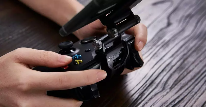 8Bitdo supporto per telefono controller xbox