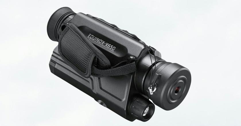 confronto monocoli visione notturna Bushnell Equinox EX650