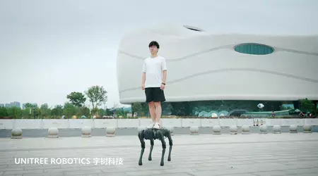 In Cina, hanno testato il cane robot Unitree B1, che può camminare sott'acqua e trasportare carichi di peso superiore a 100 kg (video)