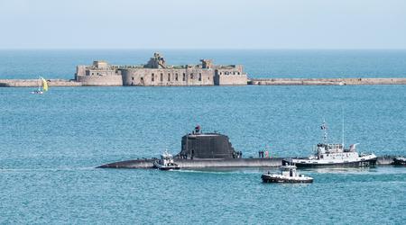 La Marina francese ha ricevuto il sottomarino d'attacco a propulsione nucleare Duguay-Trouin della classe Barracuda, che sarà armato con missili Naval SCALP con una gittata massima di 1.000 chilometri.