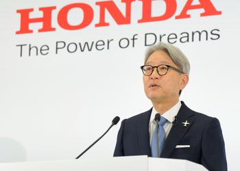 Honda cambia piani: meno auto elettriche, ...