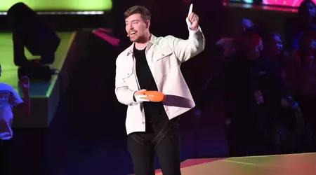 MrBeast di 27 anni, uno dei creatori di YouTube più famosi al mondo, si sta preparando a lanciare la propria compagnia mobile