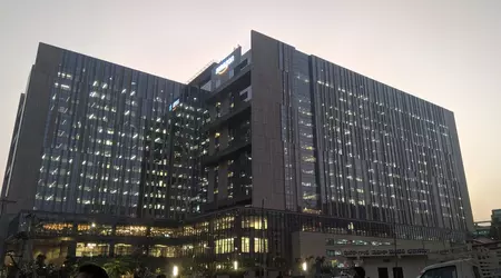 Amazon licenzia centinaia di dipendenti in Europa: colpiti i programmatori