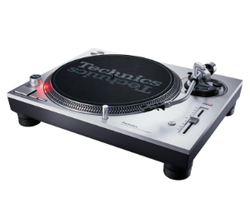 Sistema di giradischi a trazione diretta Technics SL-1200MK7 (argento)
