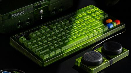 Nostalgia per la Xbox originale: 8BitDo ha presentato una tastiera e un mouse da gioco nello stile della prima console Microsoft.