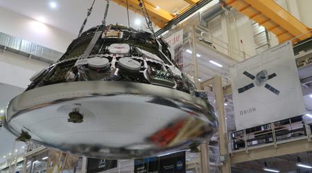 La NASA completa l'assemblaggio della navicella Orion per la missione sulla Luna e passa al collaudo