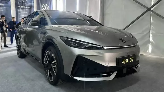 Foto e Specifiche di Volkswagen ID. ...