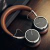 Cuffie Beyerdynamic Aventho 100 nella stanza