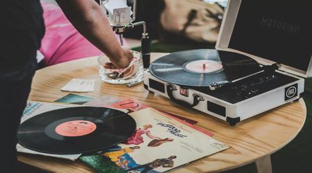 I dischi in vinile superano i CD per il secondo anno consecutivo