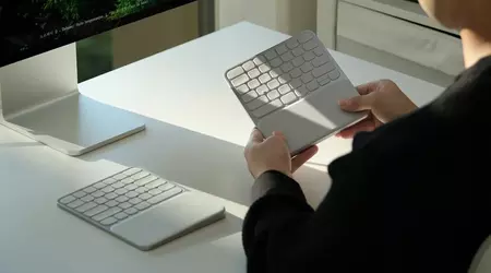 Gli appassionati hanno introdotto un'insolita tastiera ergonomica divisa Compose con profonda programmabilità e architettura aperta
