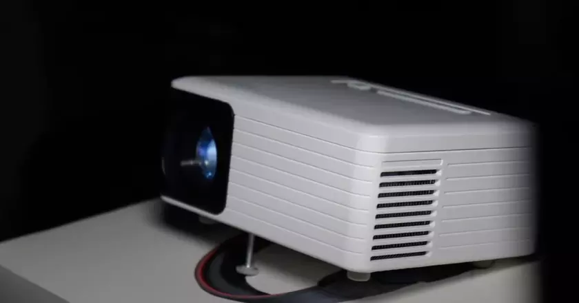 Yoton Y3 miglior proiettore per home theater sotto i 200 euro