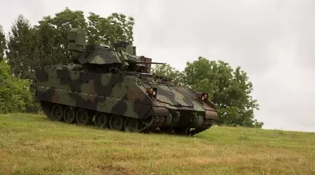 Gli Stati Uniti hanno ordinato 220 veicoli Bradley alla britannica BAE Systems. 