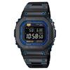 Dettagli del design dell'orologio Casio MRG-B5000BA-1JR