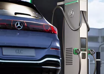 Mercedes ha annunciato il lancio di ...