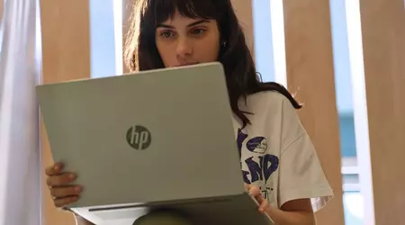 HP ha svelato l'OmniBook 5, una linea di laptop compatti e potenti ottimizzati per applicazioni di intelligenza artificiale