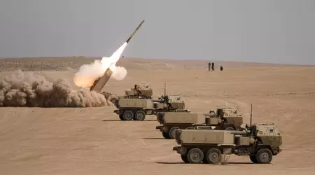 HIMARS e Tochka-U hanno effettuato 13 attacchi ai depositi di munizioni russi in un giorno