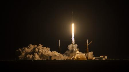 Un altro primo stadio del razzo Falcon 9 di SpaceX ha effettuato un record di 17 voli spaziali