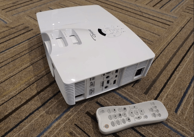 HD146X vs HD28dse a confronto