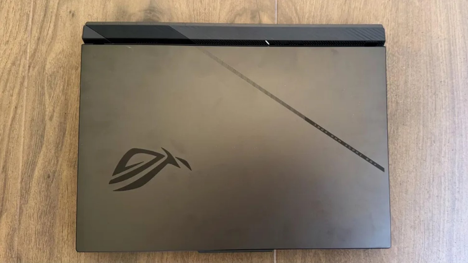 ROG Strix G16 vs ROG Zephyrus G16