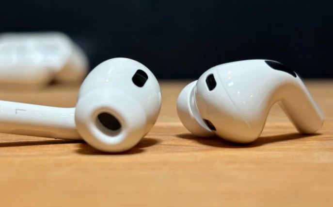 Apple AirPods Pro (2a generazione): auricolari con traduzione AI