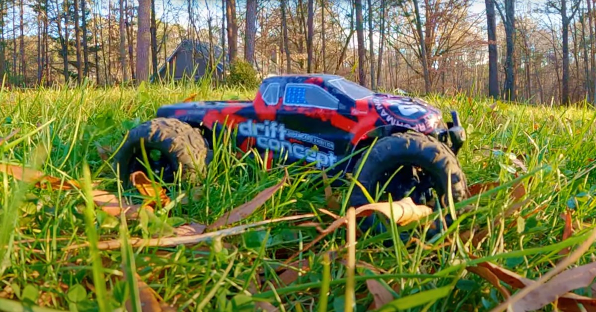 DEERC Brushless RC Auto 300E auto rc sotto i 200 €