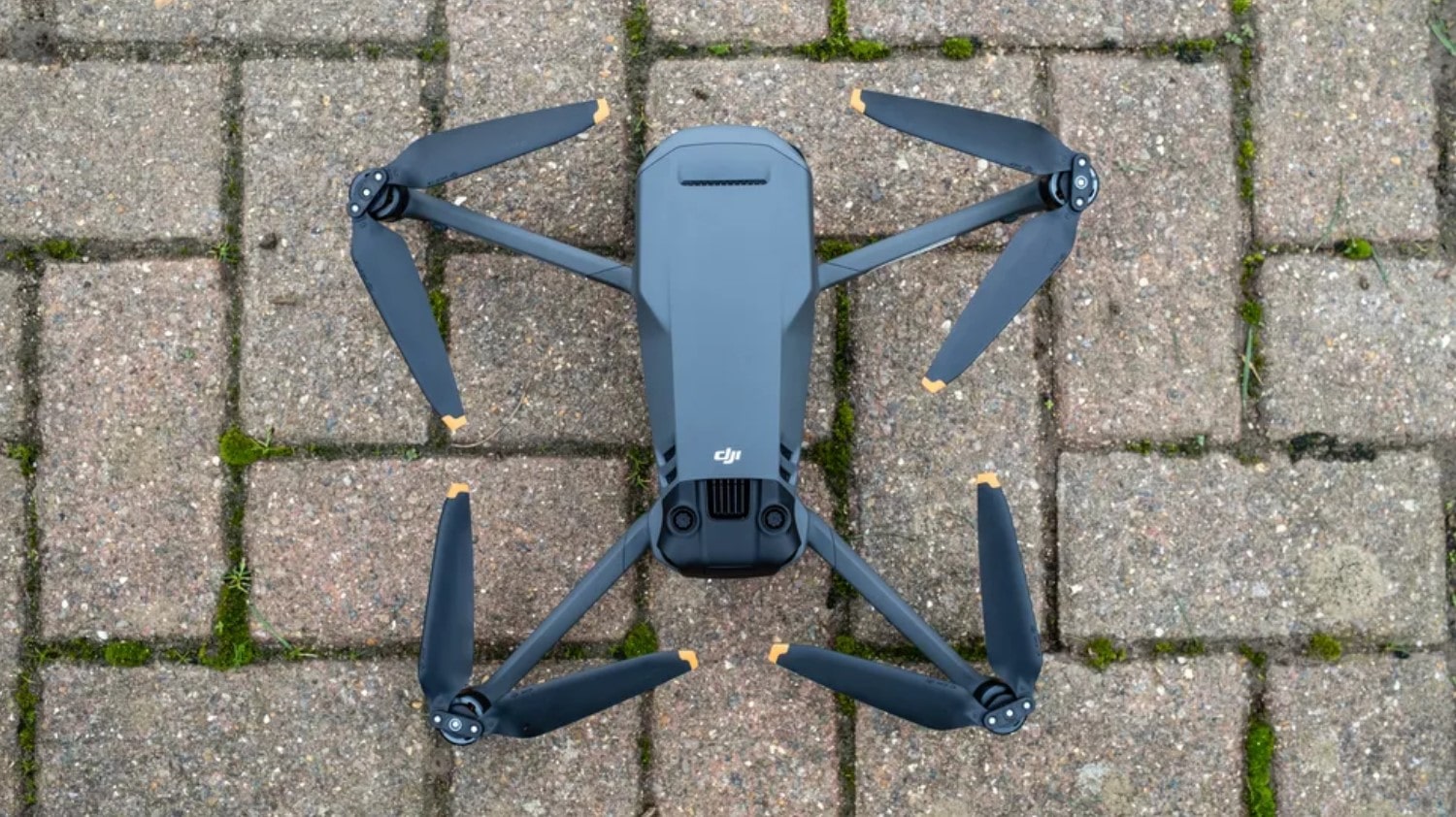 DJI Mavic 3 drone per agenti immobiliari