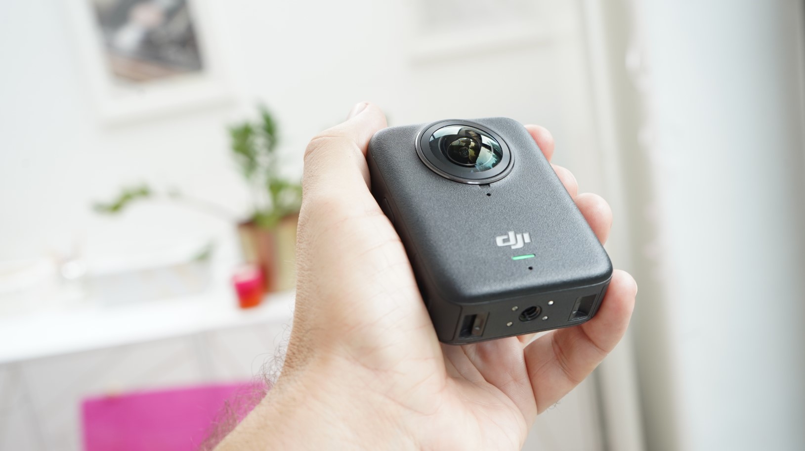 Telecamera d'azione immersiva DJI Osmo 360