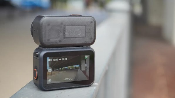 DJI Osmo Nano contro Insta360 GO Ultra