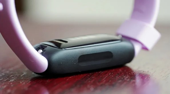 Xiaomi Smart Band 9 vs Fitbit Inspire 3