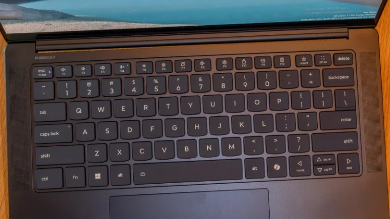 Recensione del computer portatile Lenovo Yoga Slim 7x AI