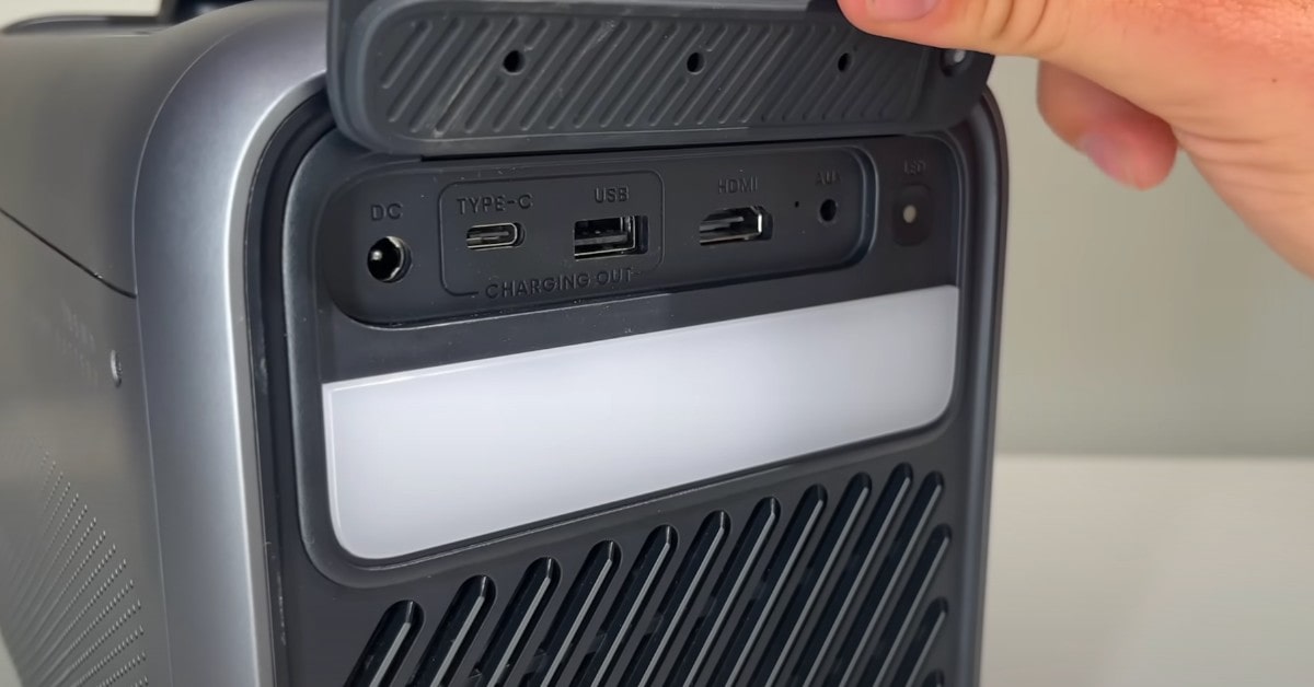 Proiettori portatili NEBULA Mars 3 con batteria