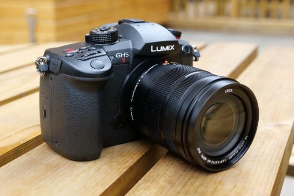 Panasonic Lumix GH5 II telecamera professionale videoclip