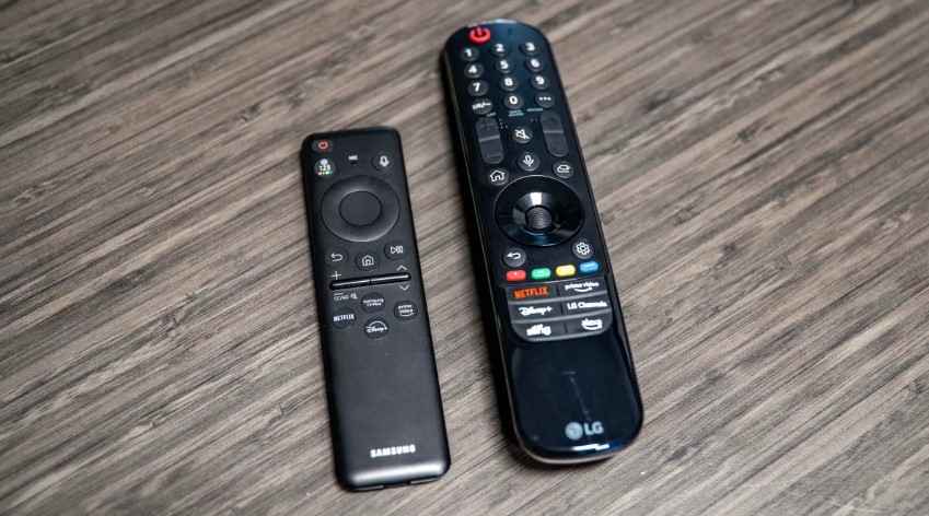 TV per soggiorno Samsung OLED S90D da 55 pollici