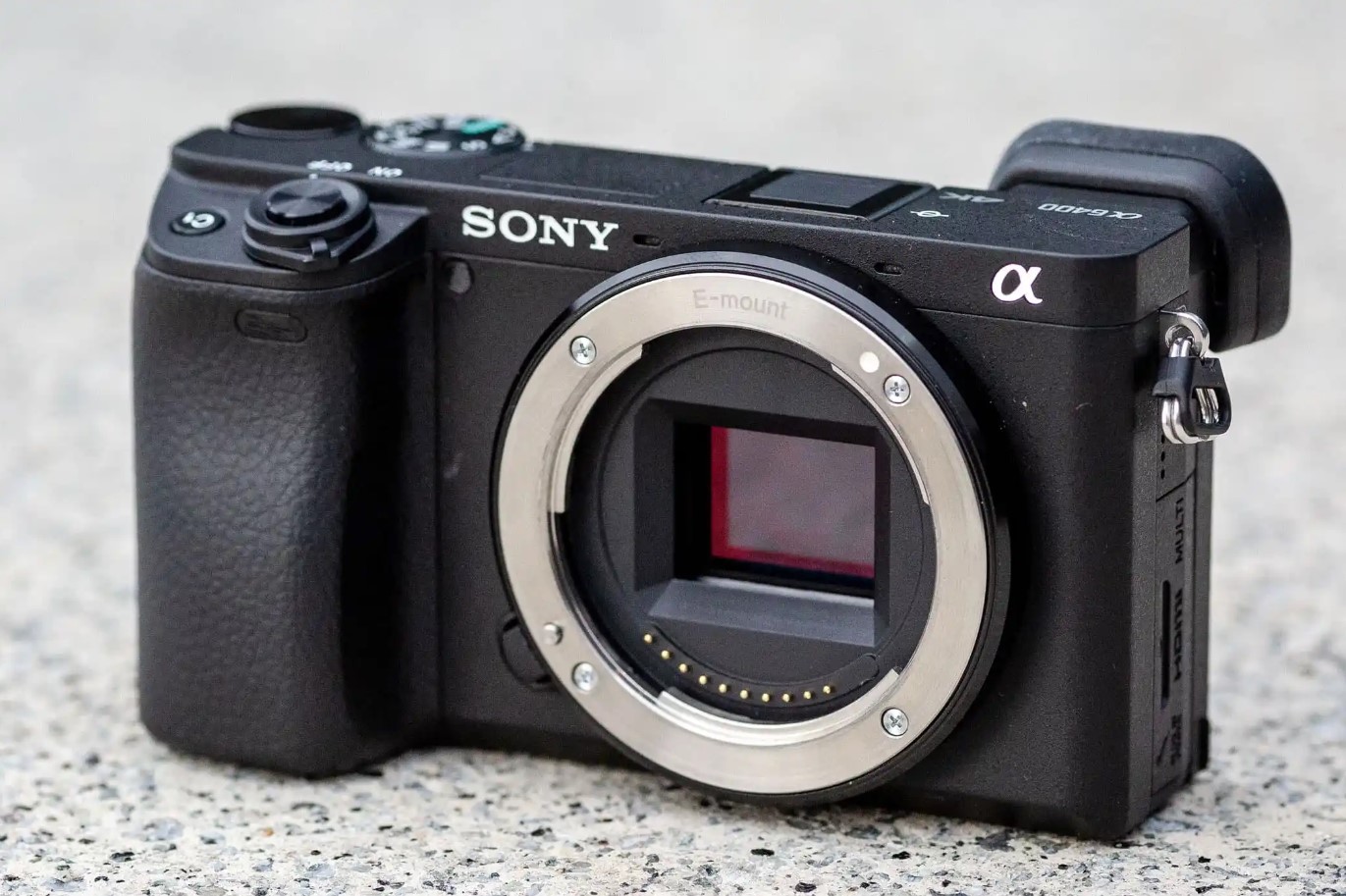 Fotocamera professionale economica Sony 6400