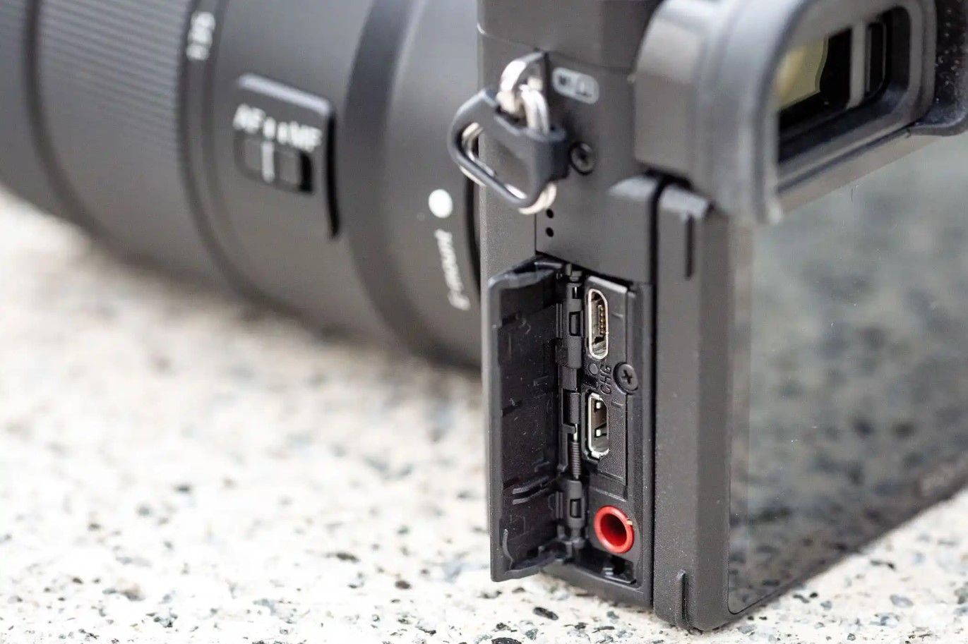 Fotocamera Sony 6400 sotto i 1000