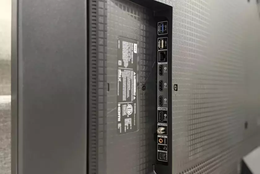 TCL QM7 TV QLED con Dolby Atmos