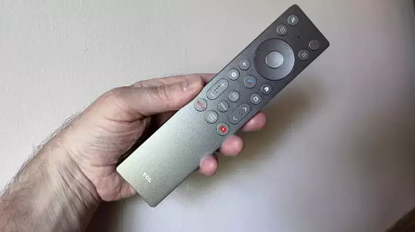 TV 4K ad alta frequenza di aggiornamento TCL QM8K