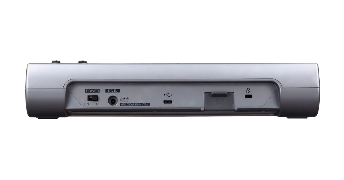 Mixer Zoom PodTrak P8 podcast mixer