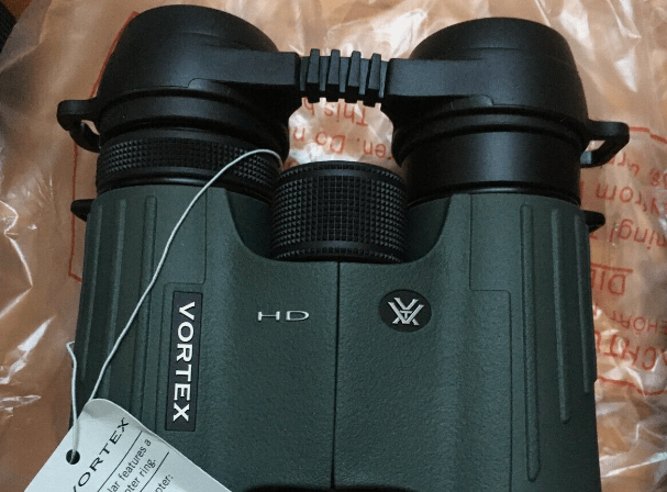 Binocolo con lente Coatig Vortex Viper HD 10x42