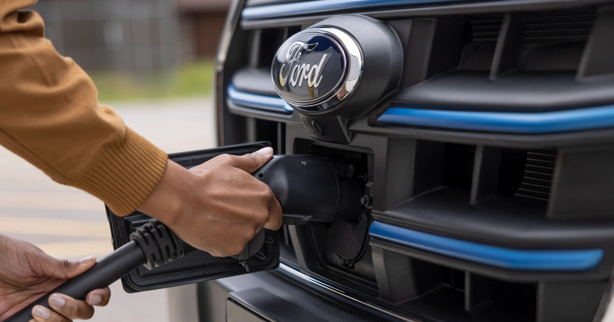 Come collegare i caricabatterie per Ford E-Transit?