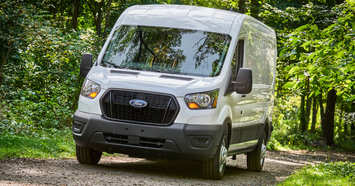 Esplorando l'evoluzione: un’immersione profonda nel Ford Transit