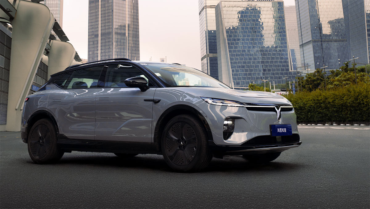 Geely e Voyah: Un nuovo livello di mobilità elettrica con l'integrazione dell'intelligenza artificiale DeepSeek