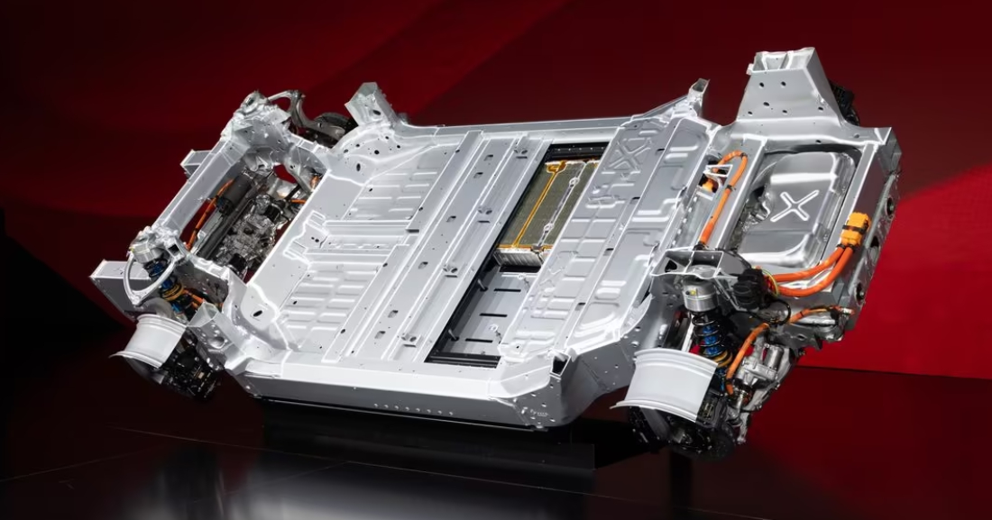 Innovazioni sotto il cofano: esploriamo le caratteristiche del telaio della Ferrari Elettrica Una nuova era per i piloti: il telaio della Ferrari Elettrica svela segreti
